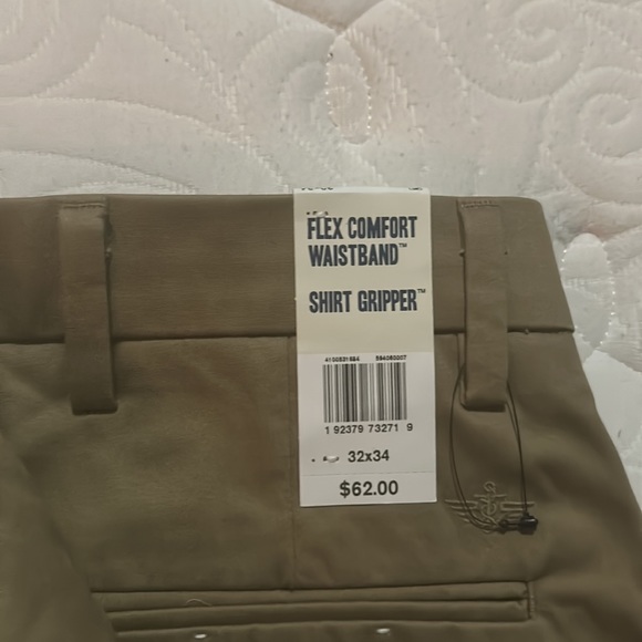 Dockers Flex Comfort 32x34 khaki pants - Picture 3 of 3